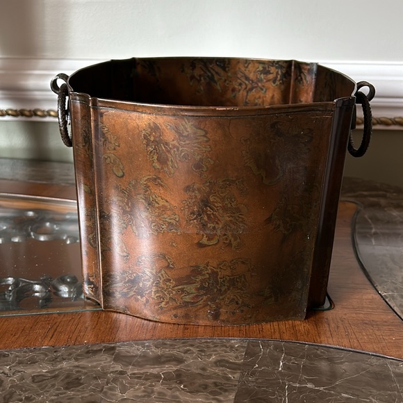Metal flower pot - Picture 2 of 7